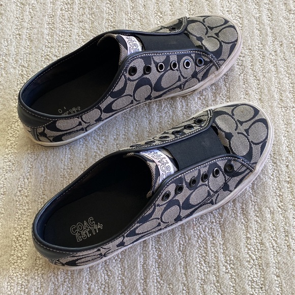 Coach Bev Slip On Signature Sneakers - Picture 4 of 10